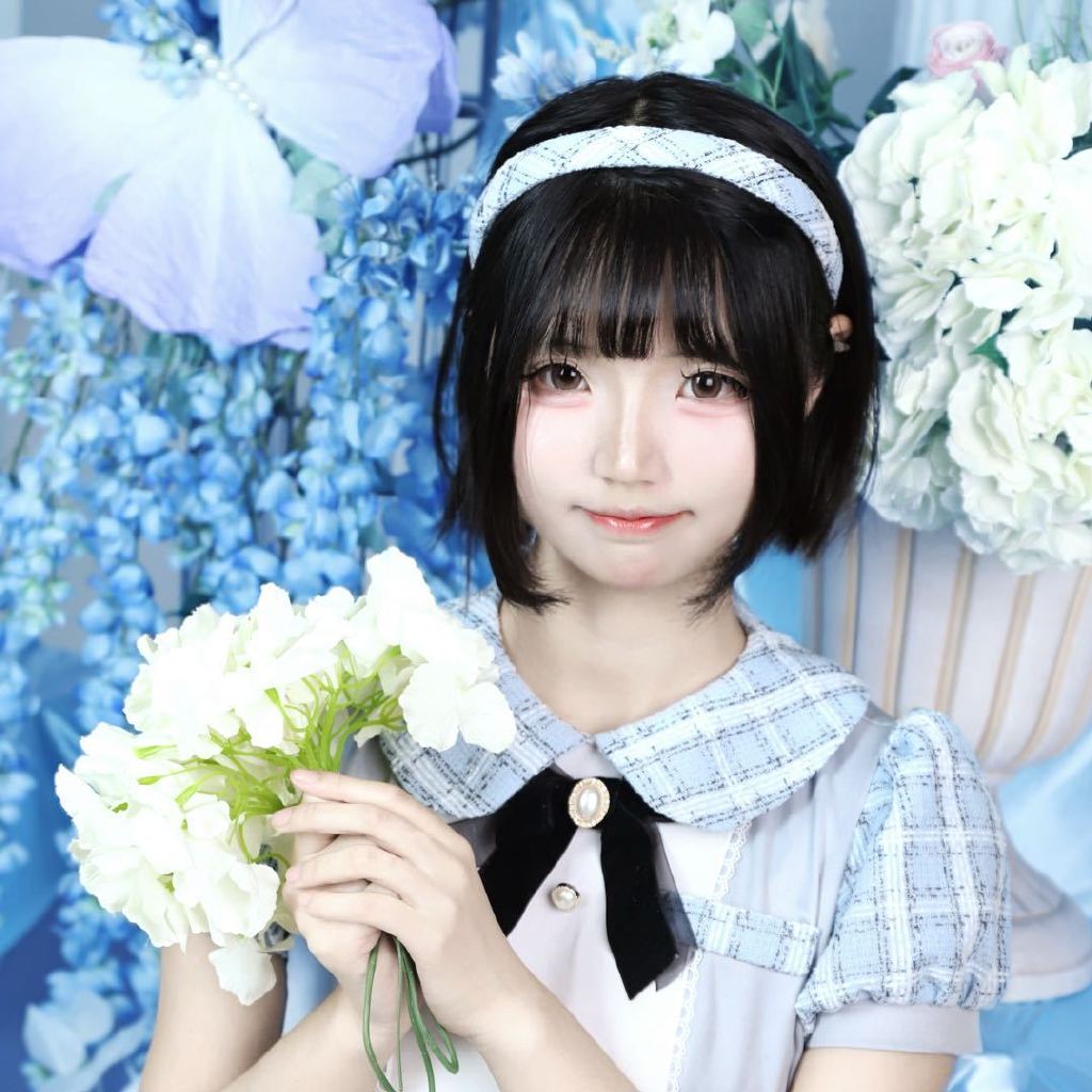 璃華Riri头像