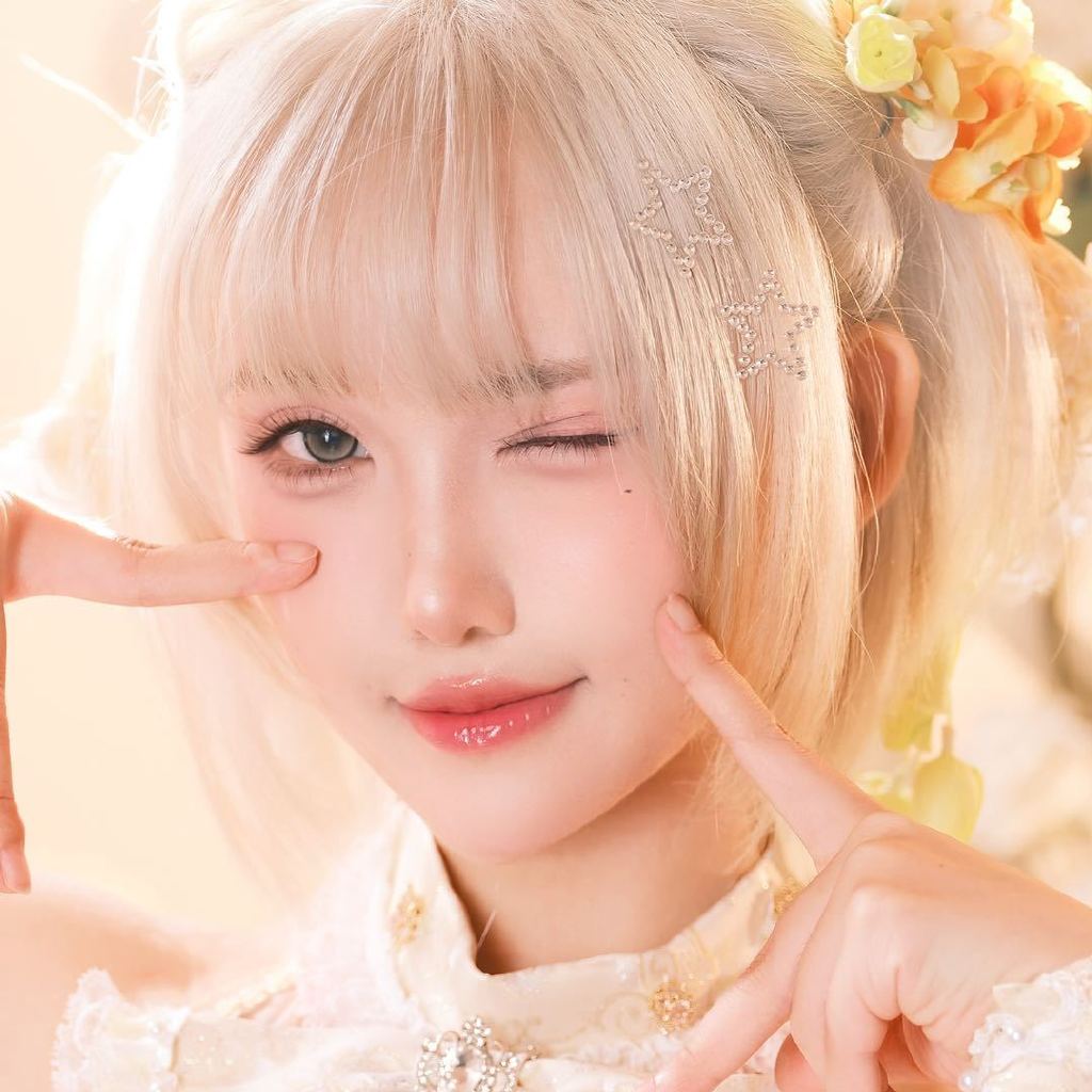 樱樱子头像