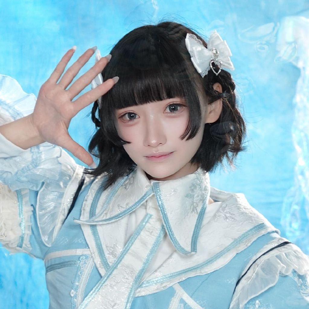 蕾纳 Reina头像